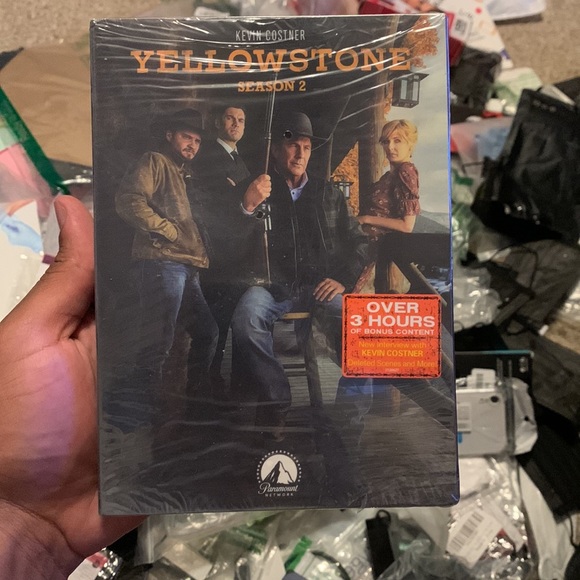 YELLOWSTONE DVD - Picture 2 of 2